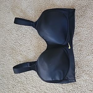 Nike Pro Hero Sports Bra black 36E
